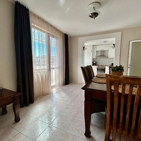 Fenix 2 Bedroom Apartment Varna Center Exterior photo