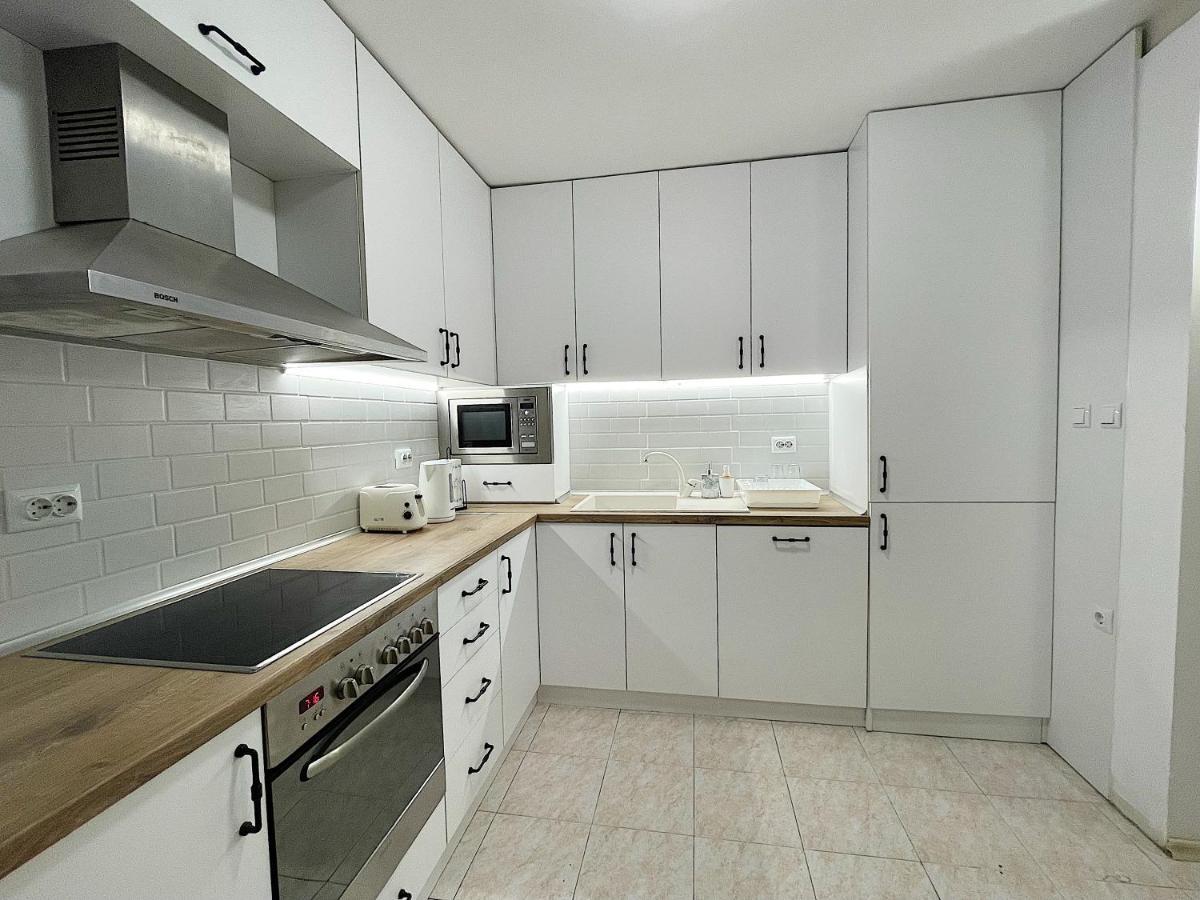 Fenix 2 Bedroom Apartment Varna Center Exterior photo